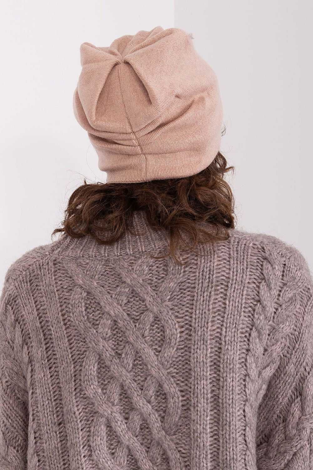  Cap model 190592 AT 